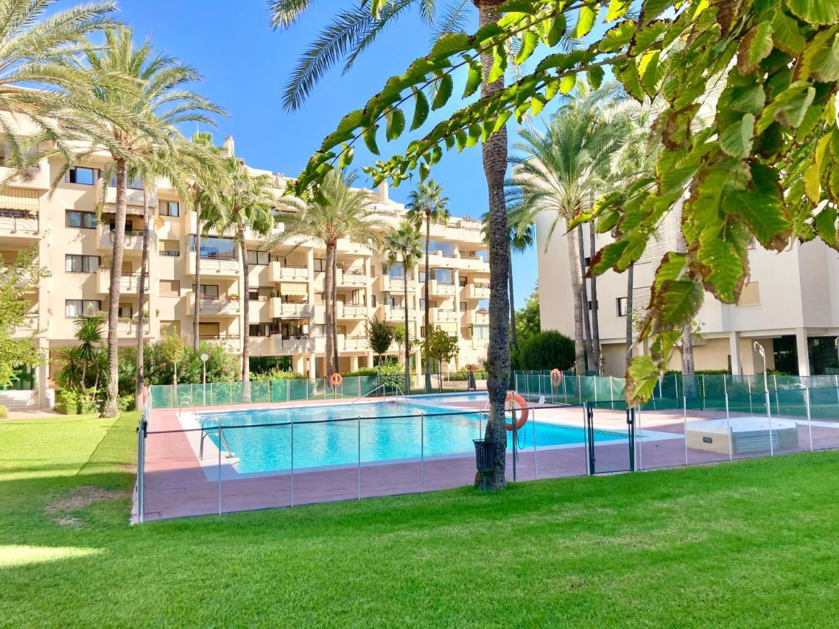 Апартаменты Solana Montemar Puerto Торремолинос Экстерьер фото